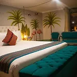 Home Garden Hotel